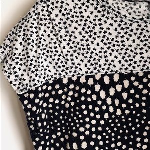 GAP patterned cap-sleeved tee